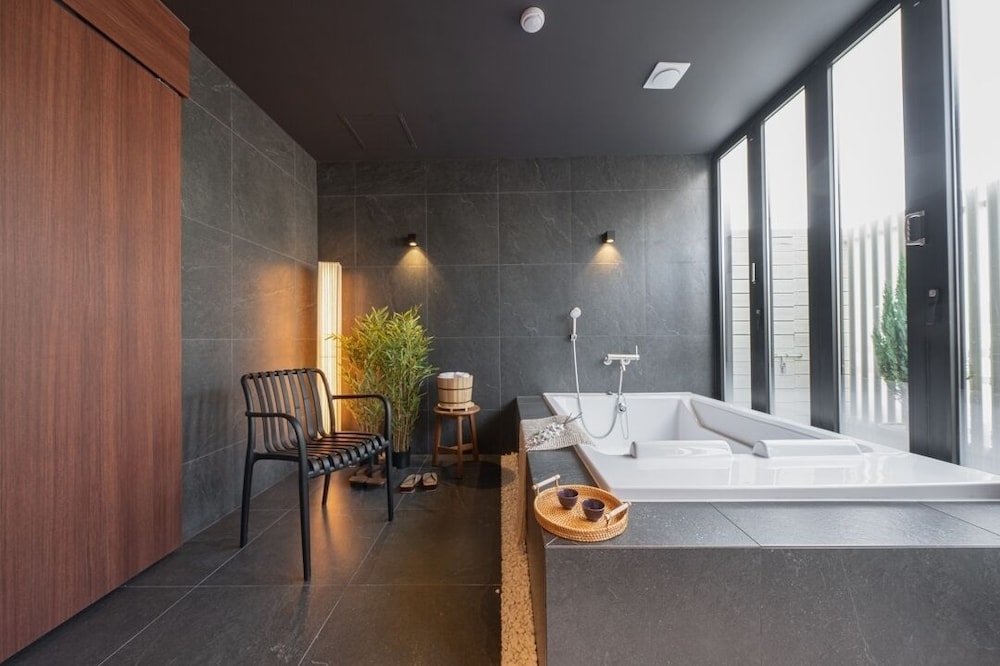 전용 스파 욕조