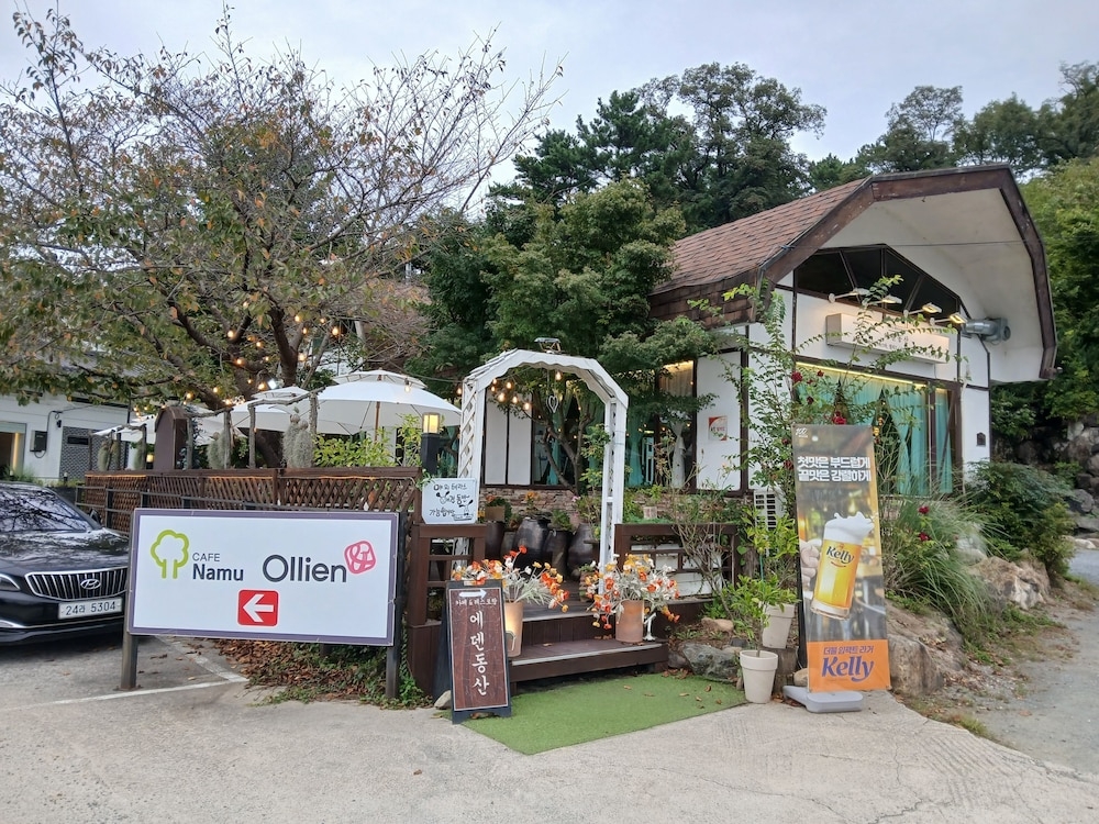 숙박 시설에서 보는 주변 전망