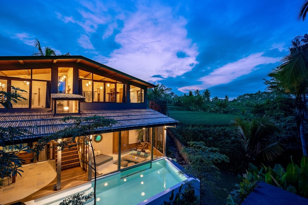 숙박 시설 정면