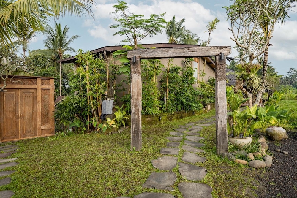 숙박 시설 입구