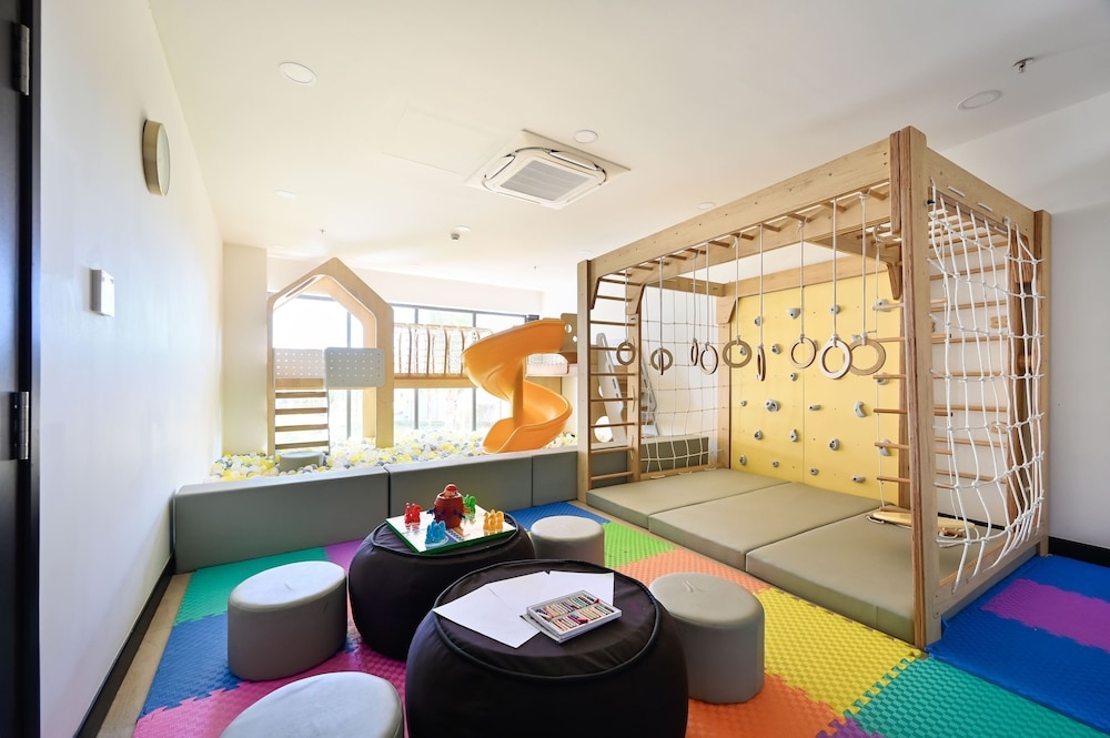 어린이 놀이 공간 - 실내