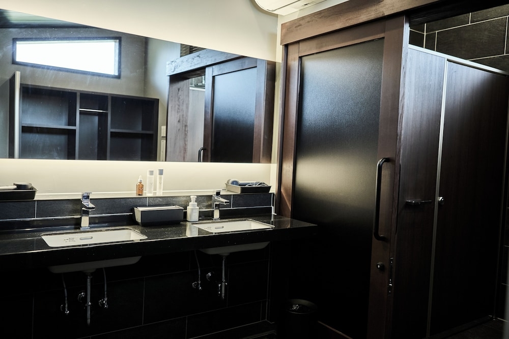 숙박 시설 내 편의 시설/서비스