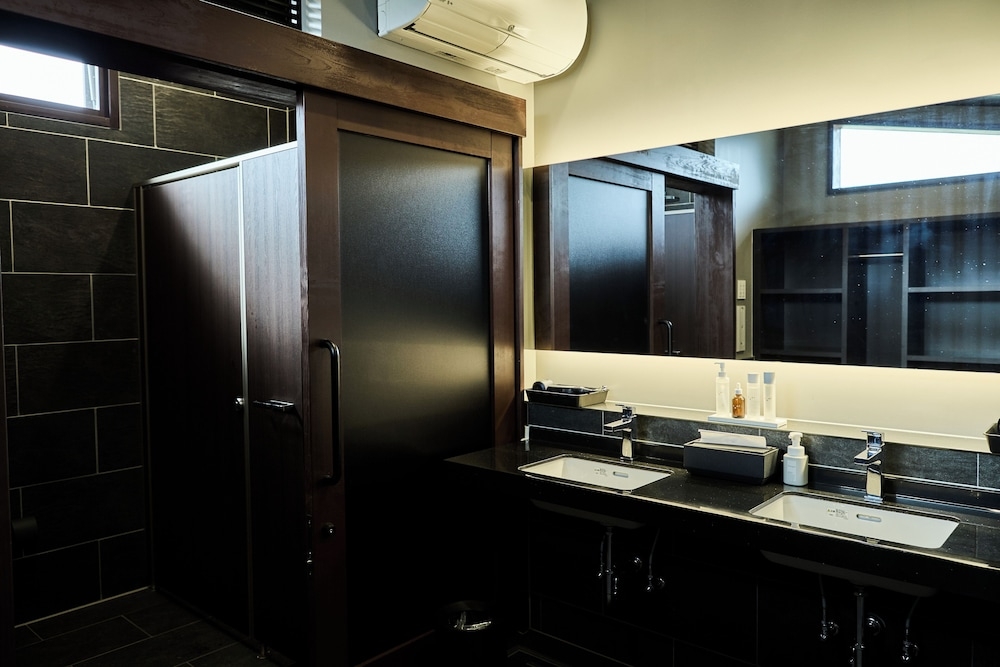 숙박 시설 내 편의 시설/서비스