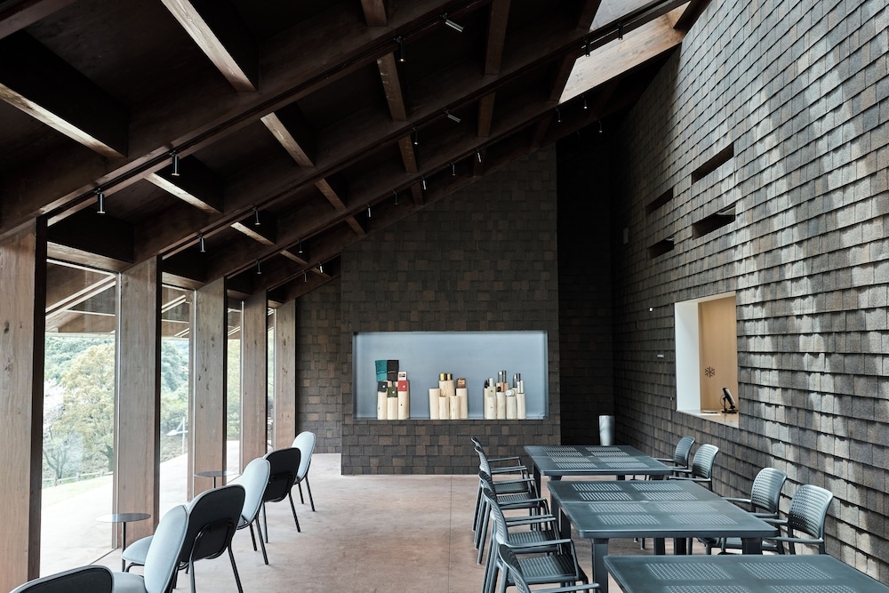 로비 좌석 공간