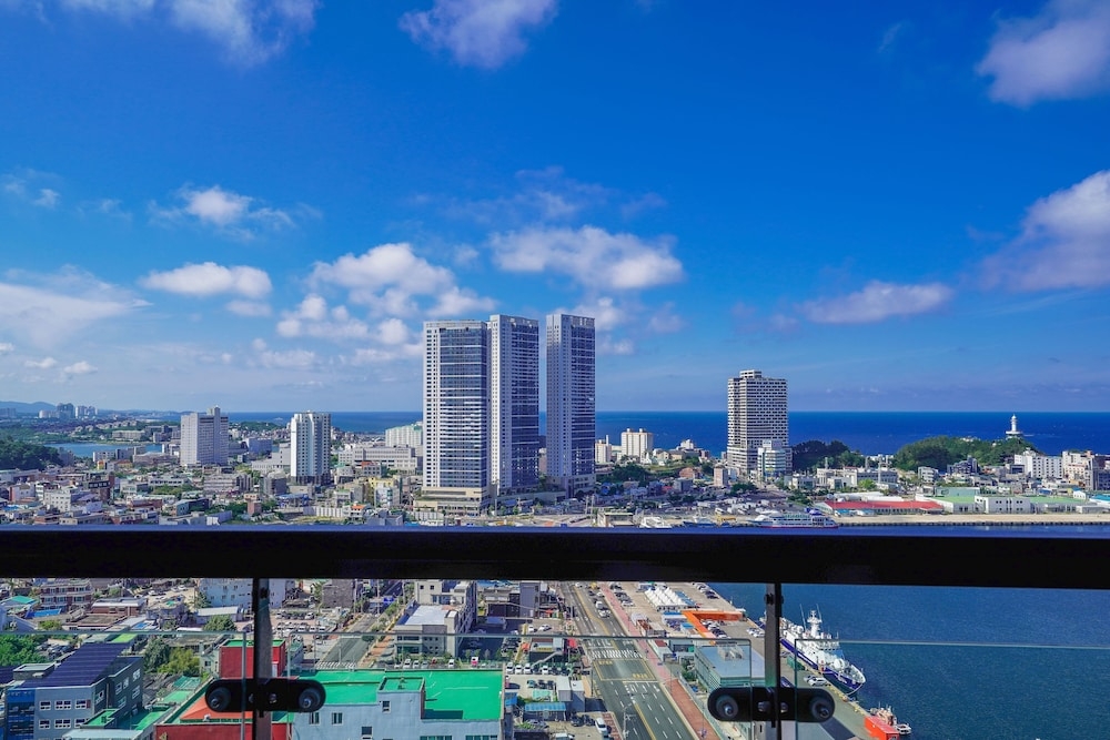 숙박 시설에서 보는 주변 전망