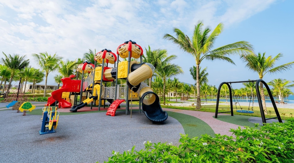 어린이 놀이 공간 - 야외