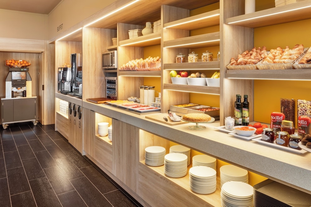 뷔페 아침 식사