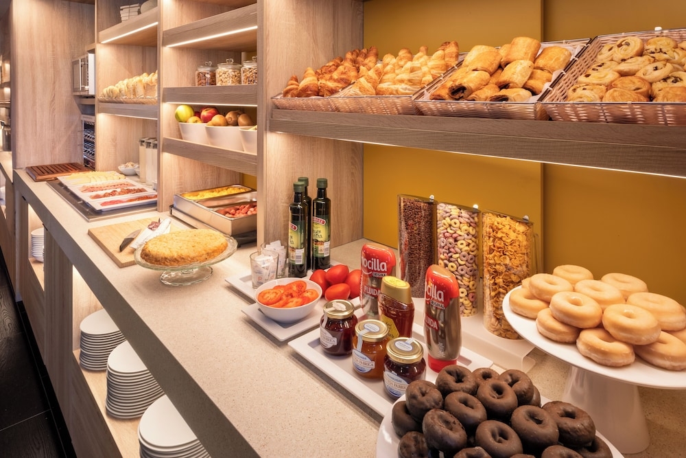 뷔페 아침 식사