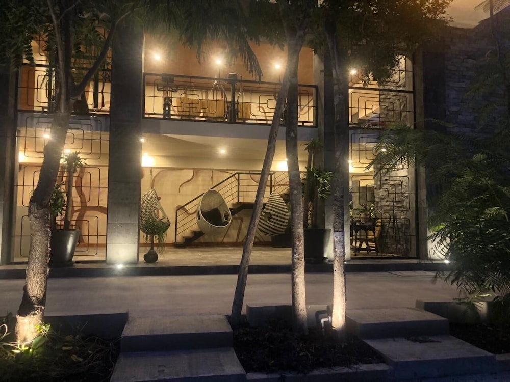 숙박 시설 정면