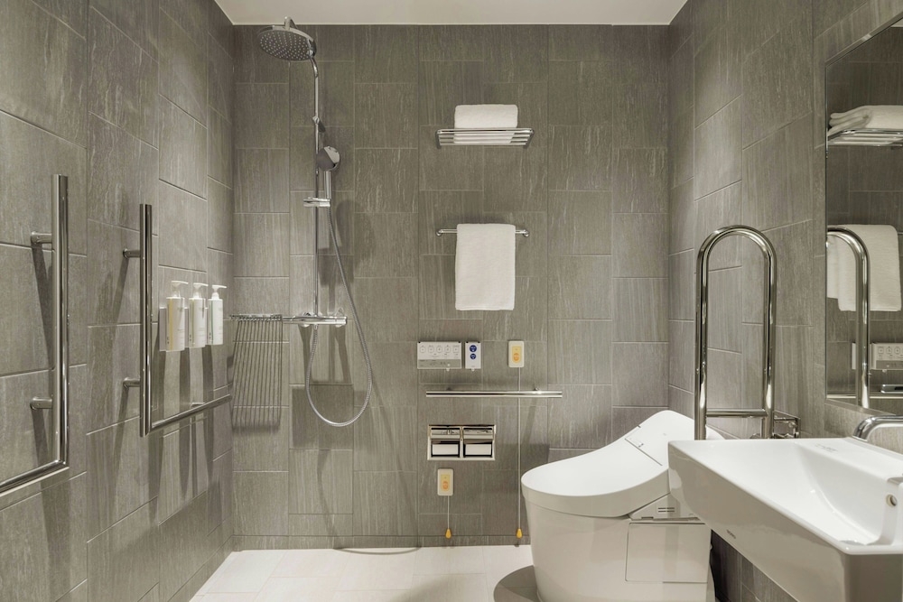 장애인 지원 욕실