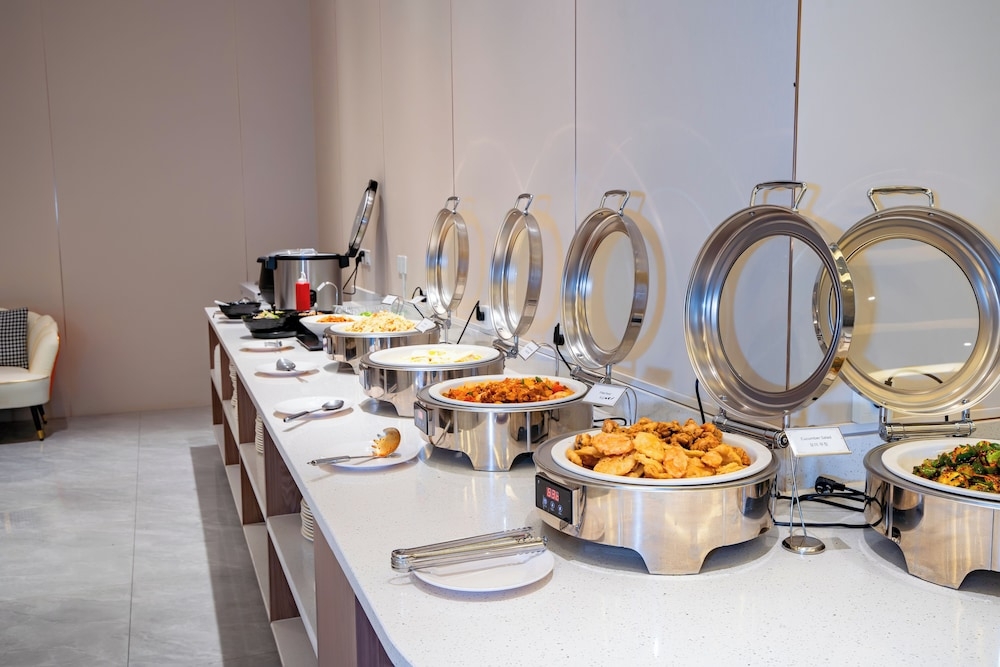 뷔페 아침 식사