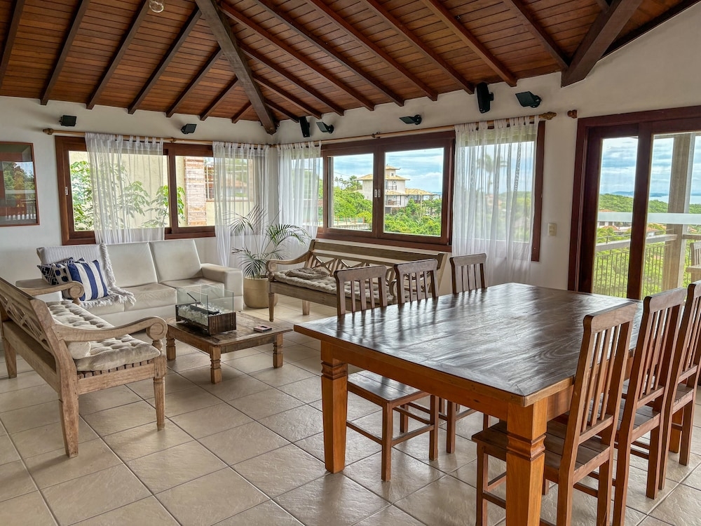 로비 좌석 공간