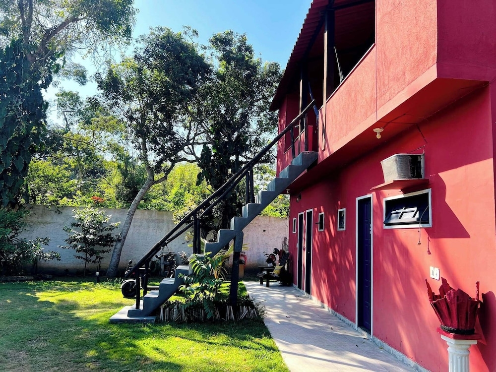 숙박 시설 정면