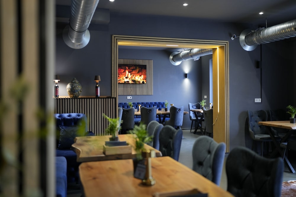 객실 내 식사 공간