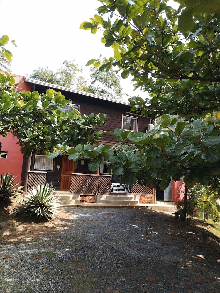 숙박 시설 정면