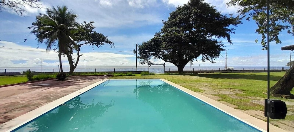 숙박 시설 정면