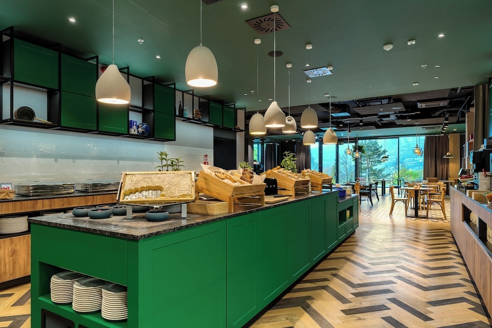 뷔페 아침 식사