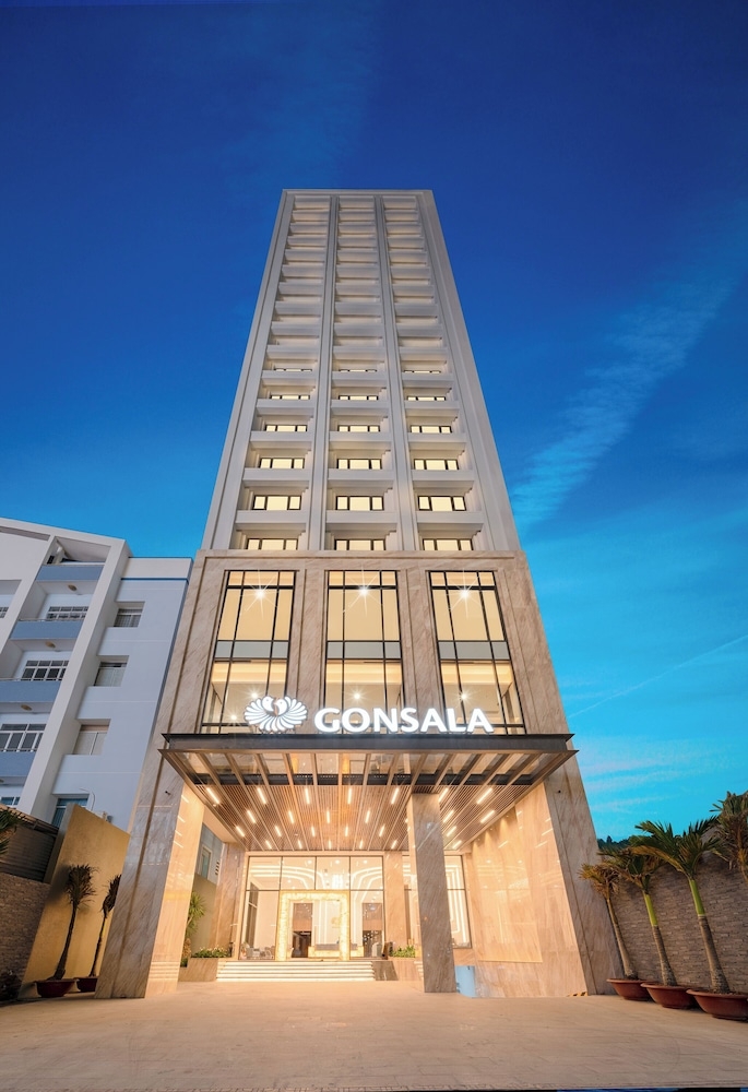 숙박 시설 정면