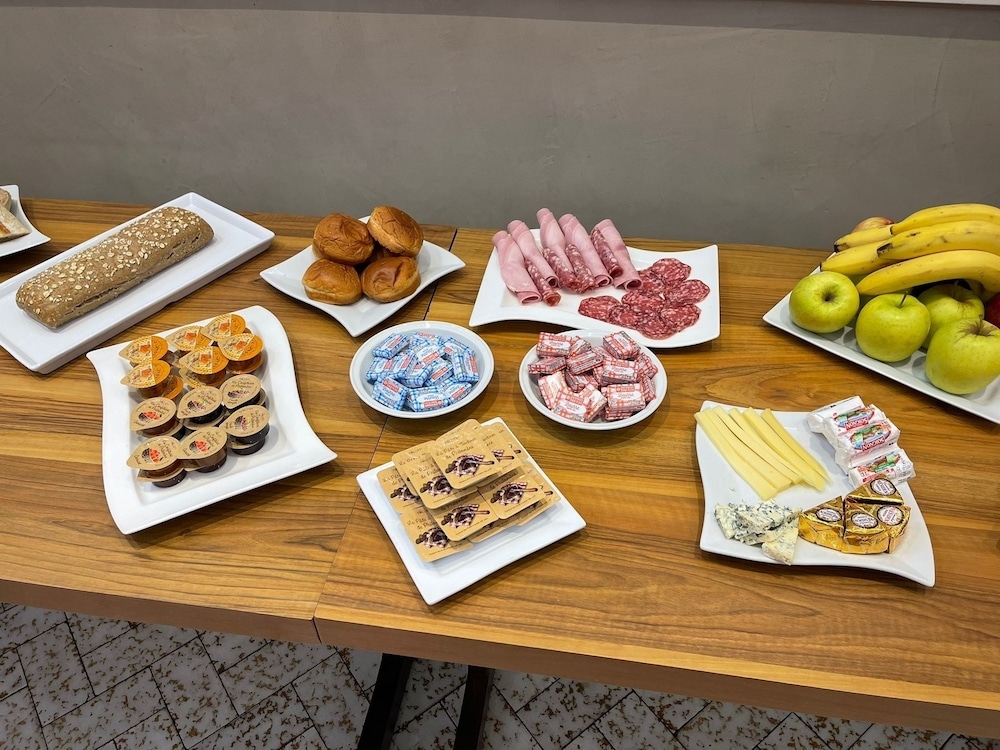 뷔페 아침 식사