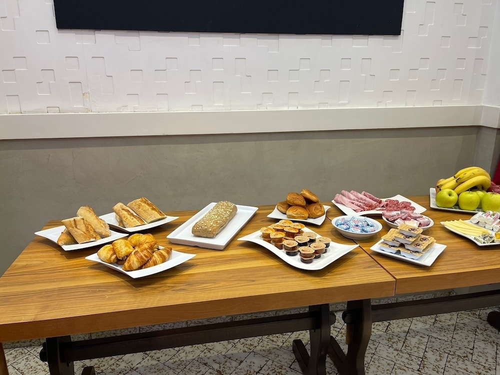 뷔페 아침 식사