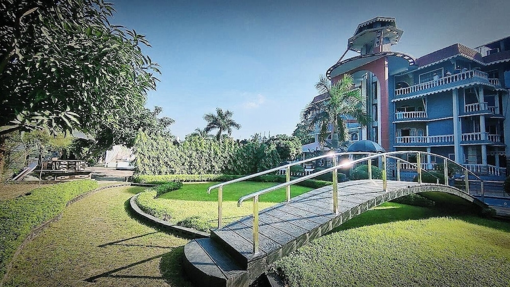 숙박 시설 정면