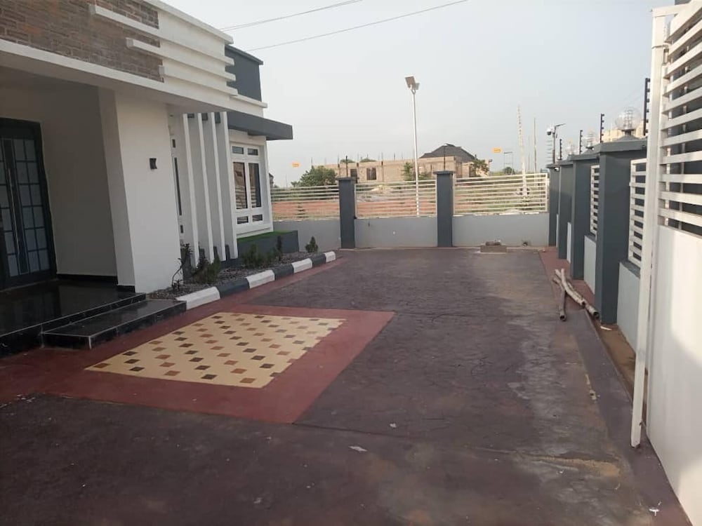 숙박 시설 구내