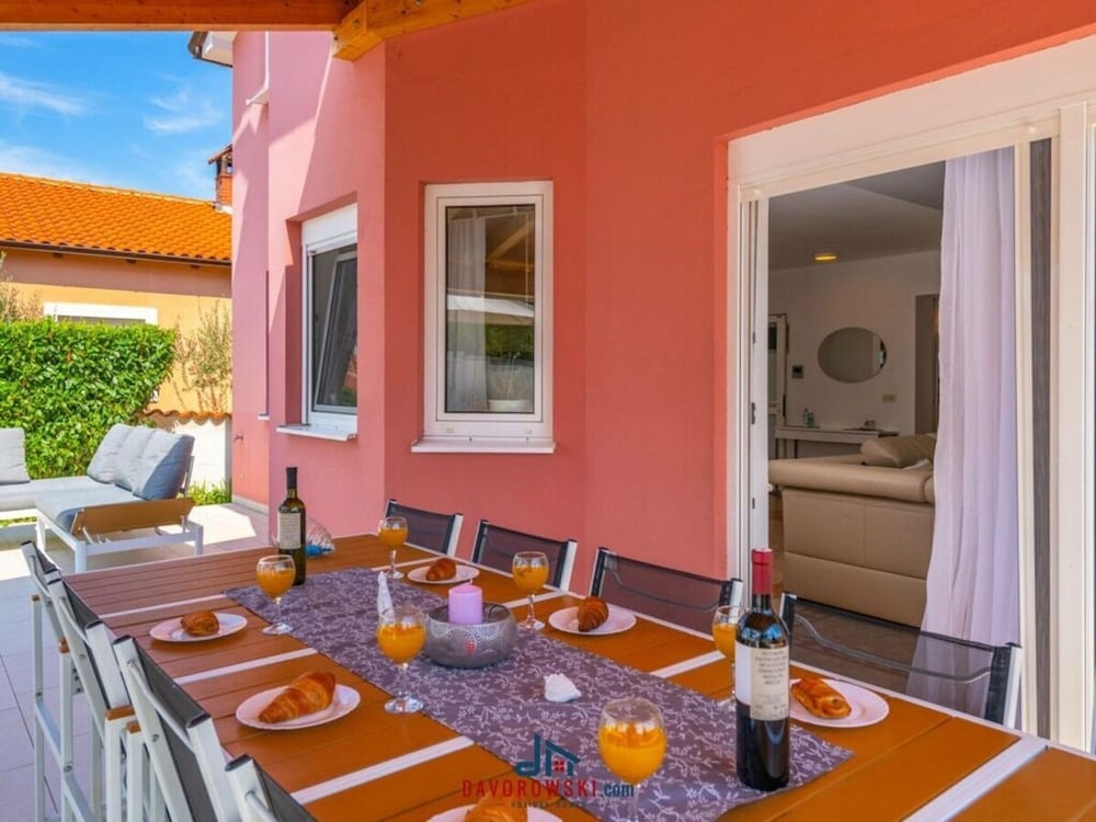 숙박 시설 구내