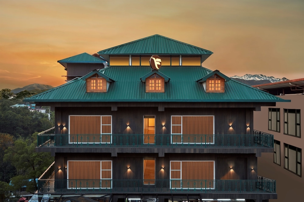 숙박 시설 정면