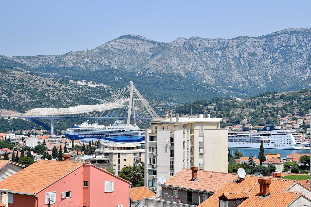 숙박 시설의 전망