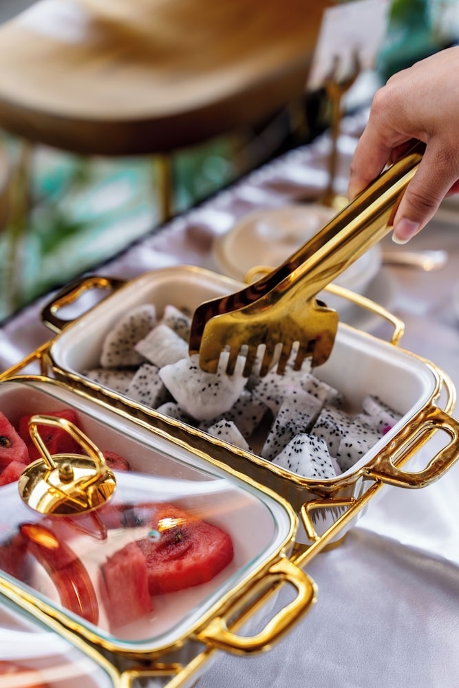 뷔페 아침 식사