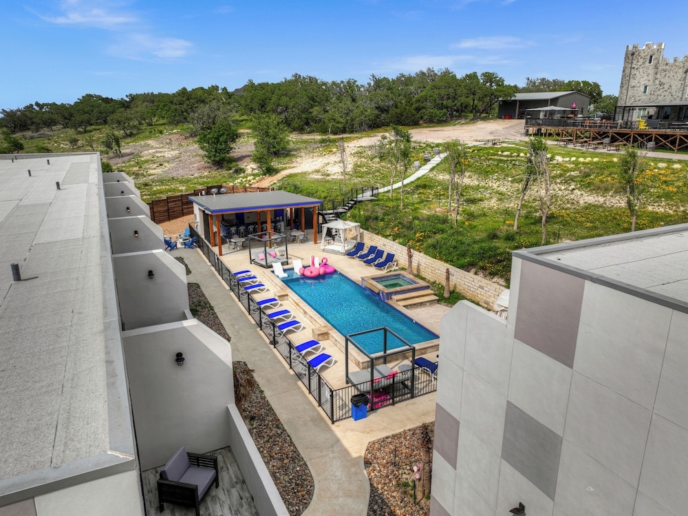 숙박 시설 구내