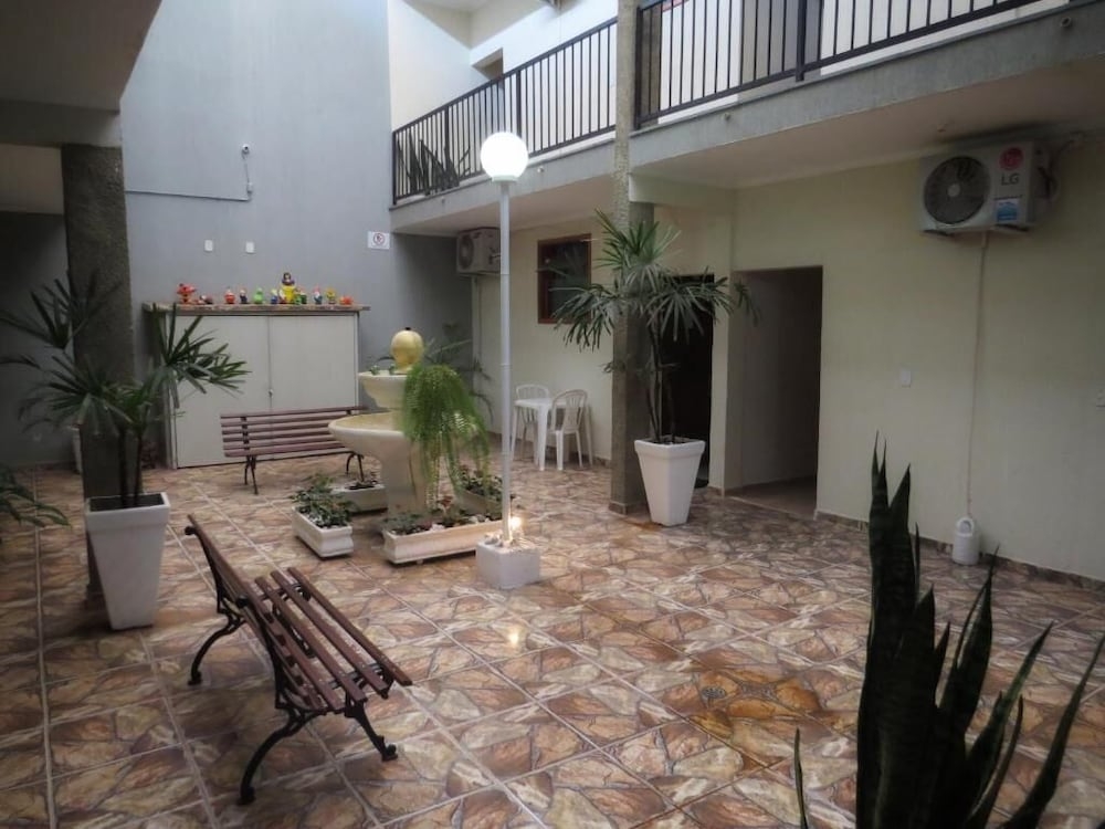 숙박 시설 구내