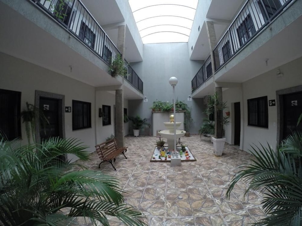 숙박 시설 구내