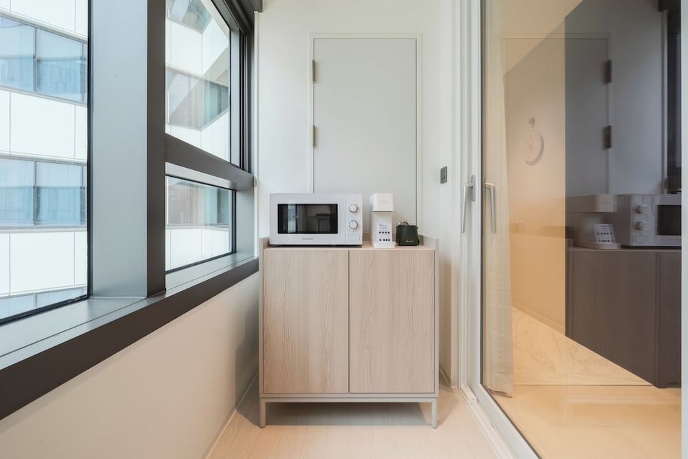 객실 내 식사 공간