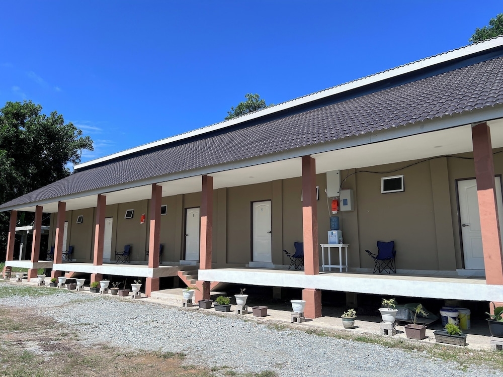 숙박 시설 정면