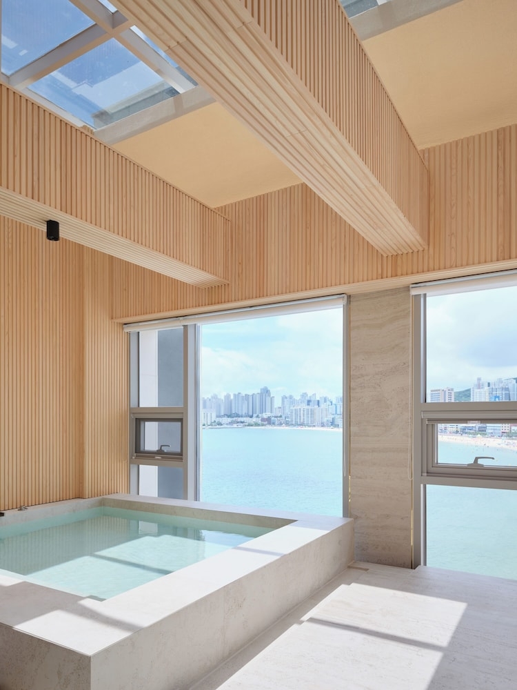 전용 스파 욕조