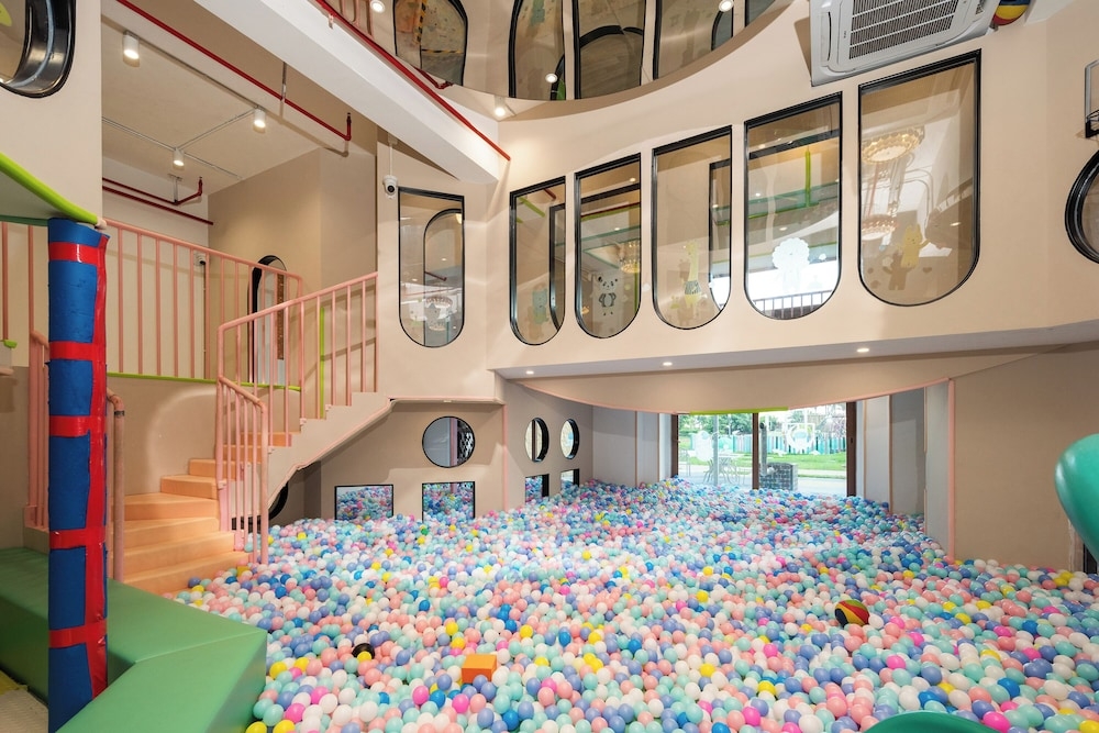 어린이 놀이 공간 - 실내