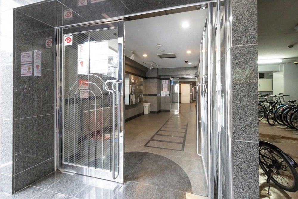 숙박 시설 입구