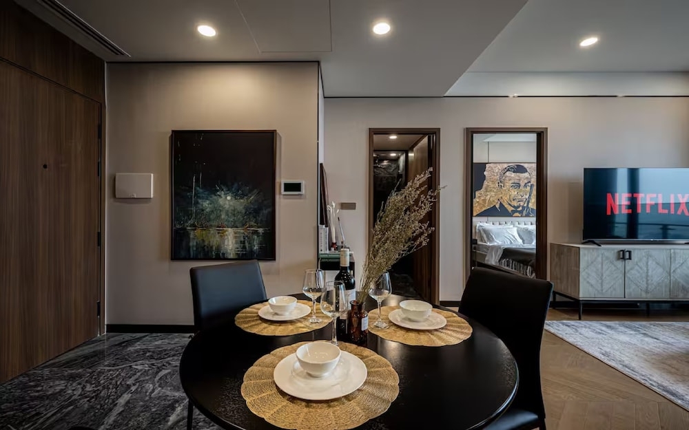 객실 내 식사 공간