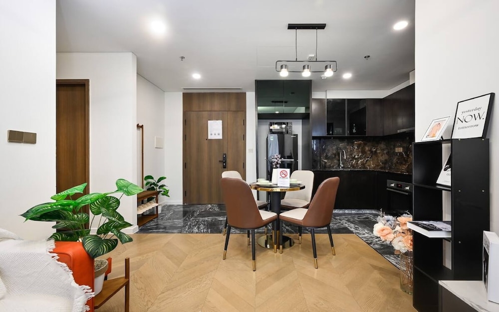 객실 내 식사 공간