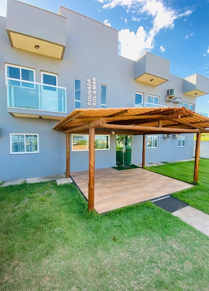 숙박 시설 정면