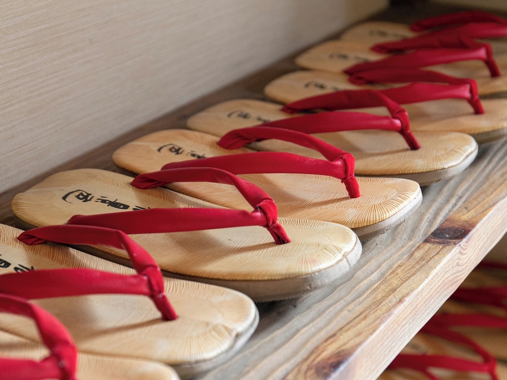 숙박 시설 내 편의 시설/서비스