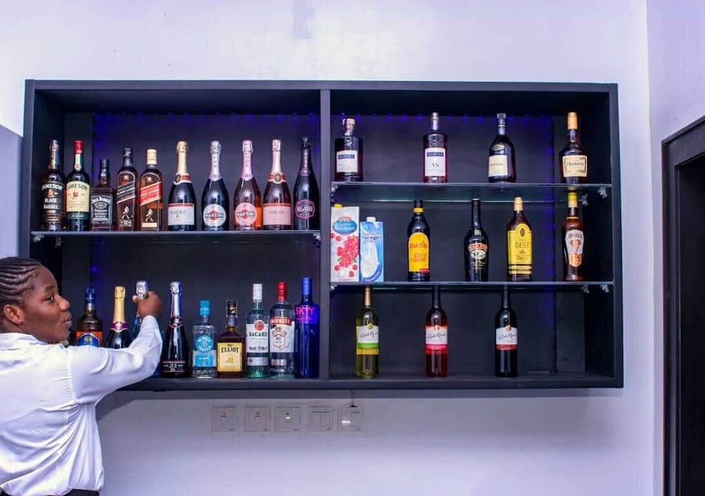 바(숙박 시설 내)