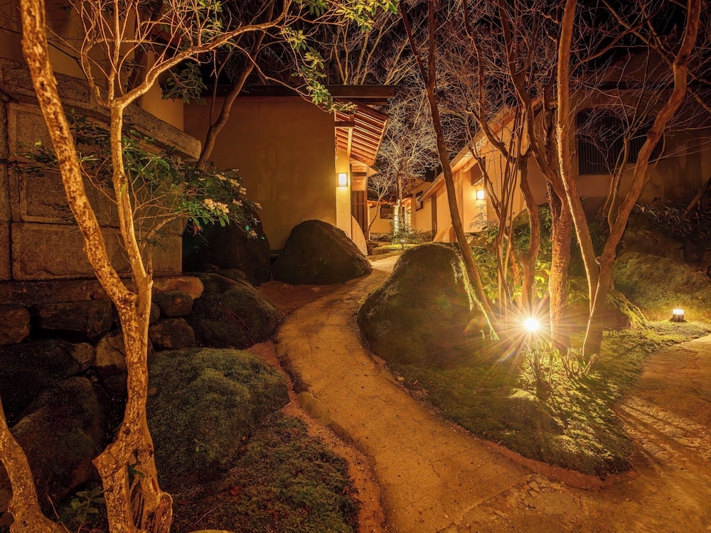 숙박 시설 구내