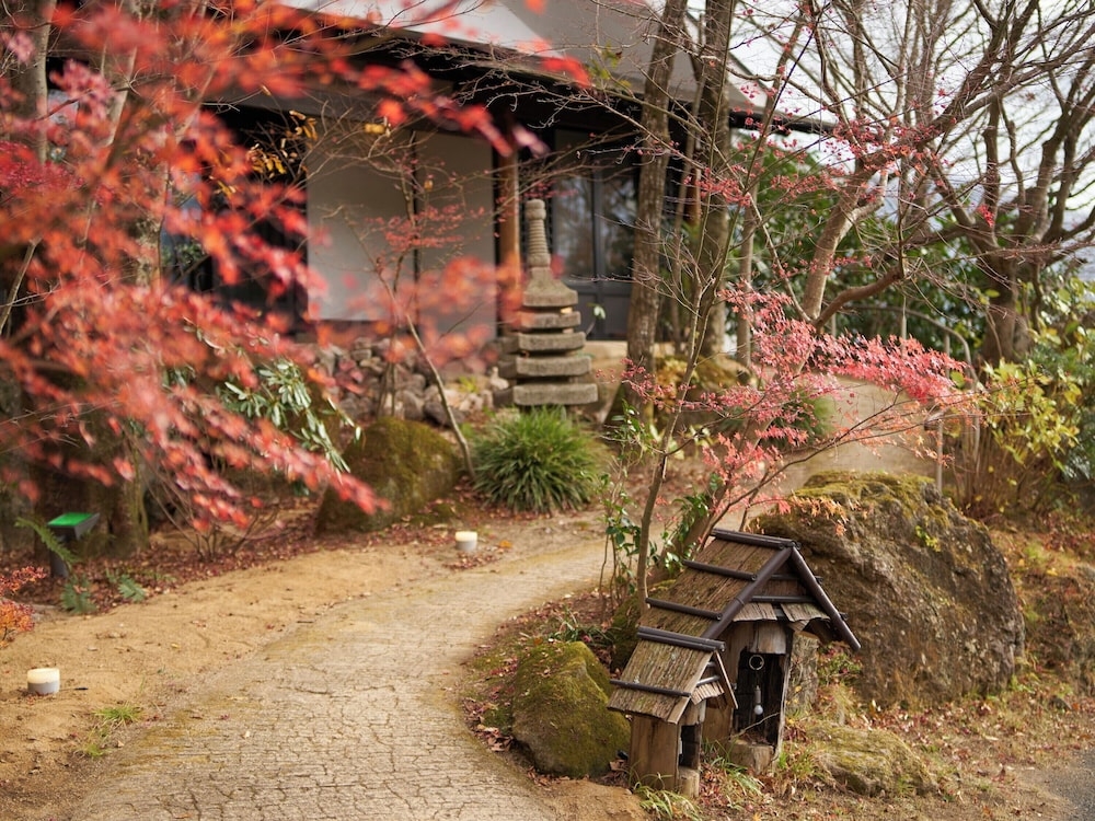 숙박 시설 정면