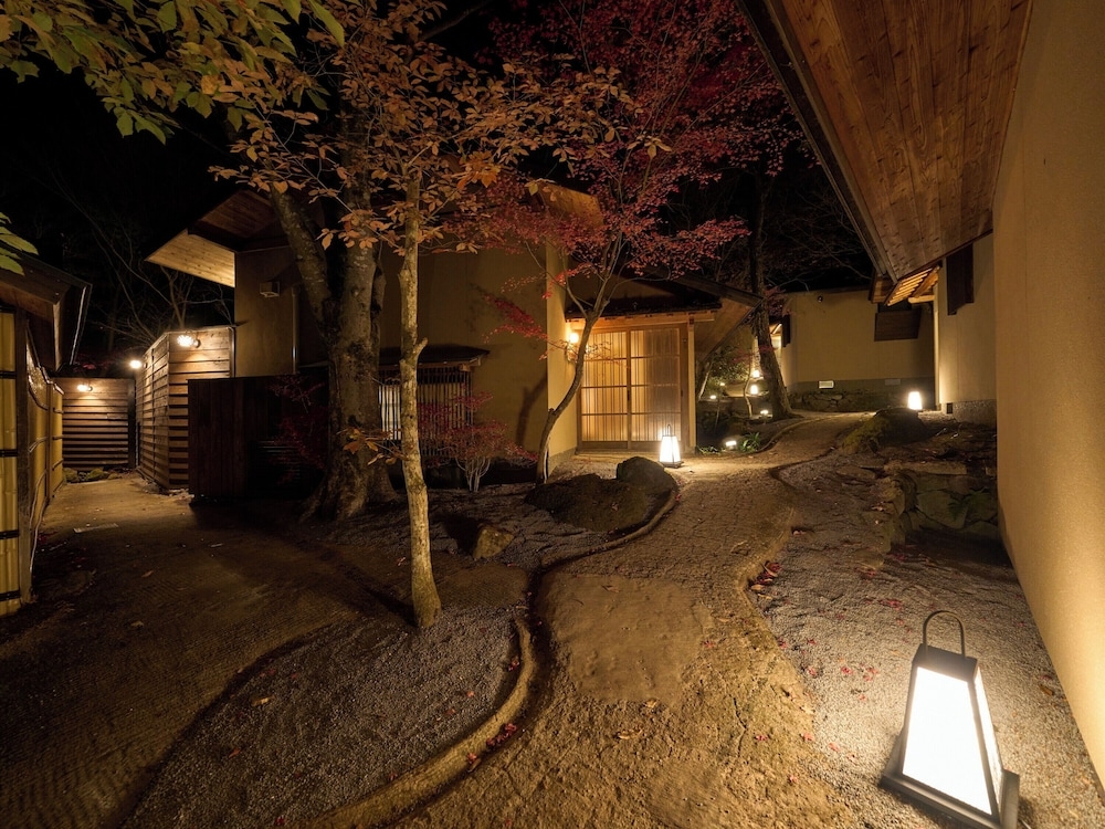 숙박 시설 구내