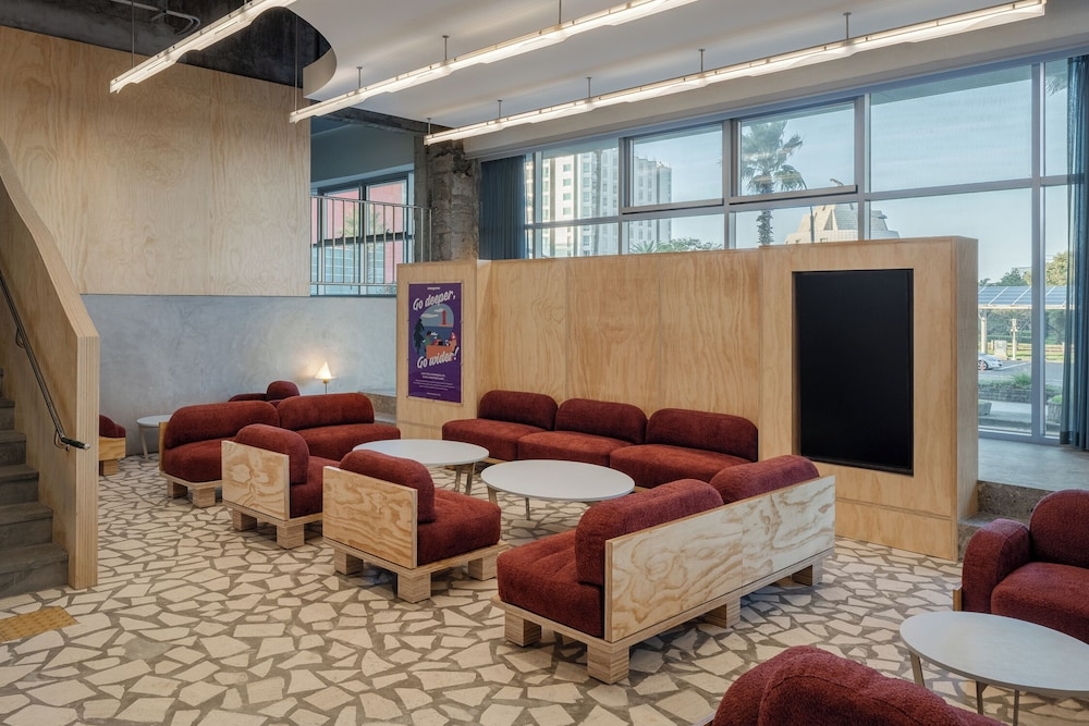 로비 좌석 공간