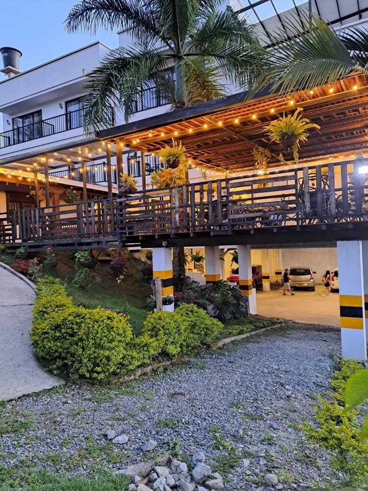 숙박 시설 정면