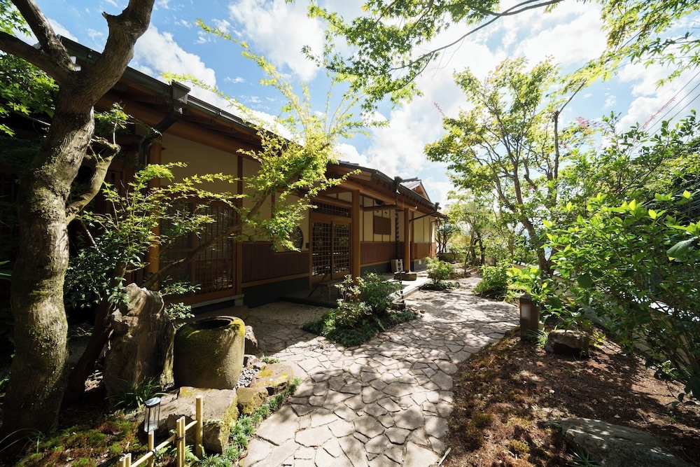 숙박 시설 정면