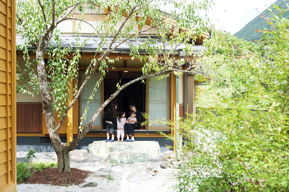 숙박 시설 정면